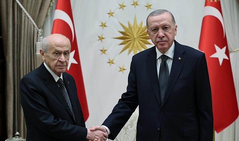 Erdoğan-Bahçeli görüşmesi öncesi MHP'den dikkat çeken 'vakit tamamdır' paylaşımı