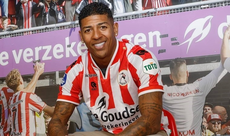 Patrick van Aanholt'tan flaş itiraf: 'Futbolu bırakabilirdim'