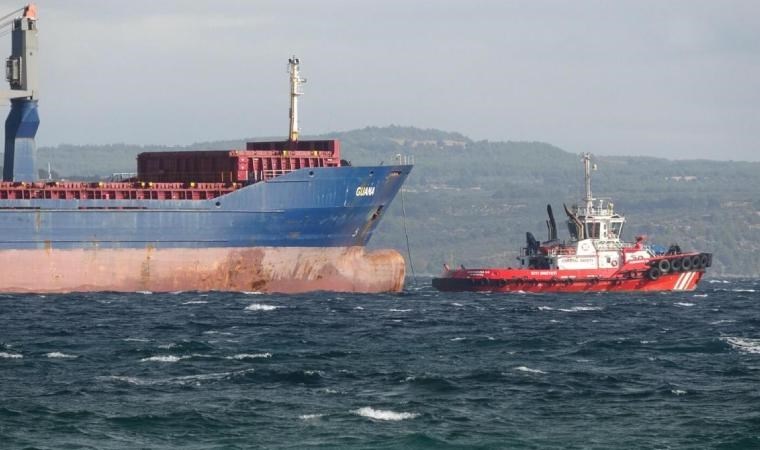 Çanakkale Boğazı gemi arızası nedeniyle çift yönlü olarak geçişlere kapatıldı