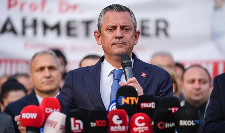 CHP lideri Özel’den ‘Demokrasi nöbeti Özer görevine dönene kadar sürecek’ çıkışı: ‘Bu işgal bitsin’