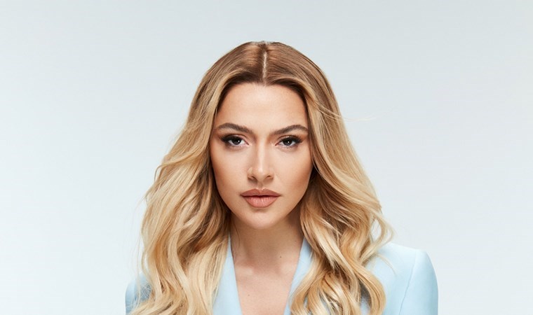 Sarı saçlarına veda etti: Hadise'nin yeni imajı takipçilerini ikiye böldü