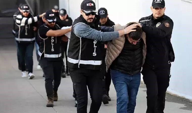 Suç örgütünün 5 üyesi yurt dışına kaçarken yakalandı; tutuklu sayısı 215'e yükseldi