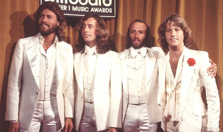 'Stayin' Alive' şarkısıyla akıllara kazınmışlardı... Bee Gees grubunun iki bateristi, dört gün arayla hayatını kaybetti