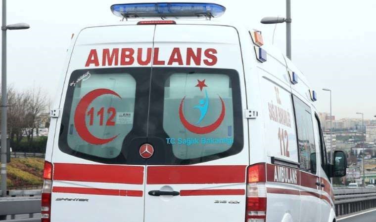 Ambulansın çarptığı bir kişi hayatını kaybetti, sürücü gözaltına alındı