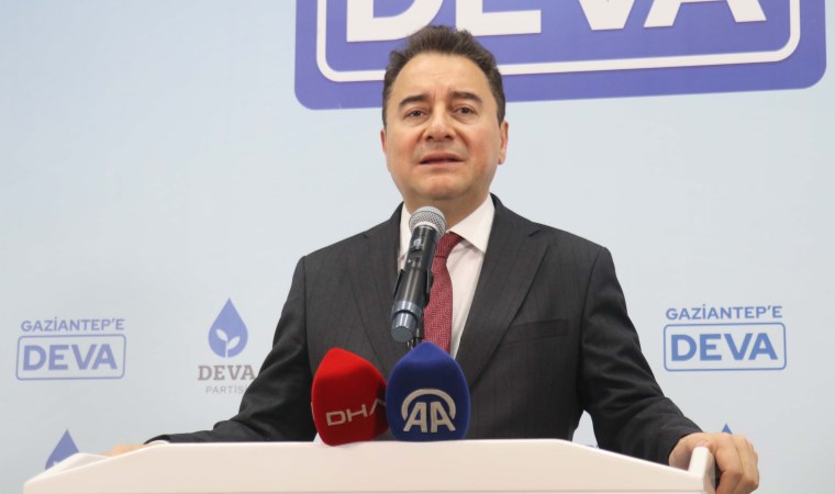 Ali Babacan: Bakü’ye Erdoğan ile birlikte 1860 kişi gitmiş