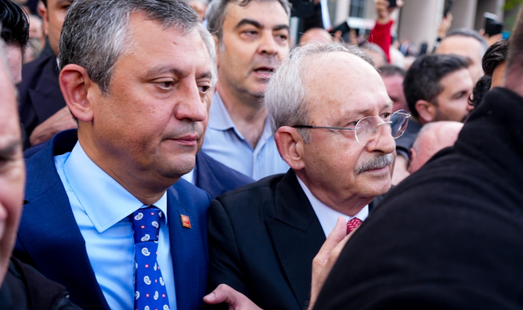 Özgür Özel'den Kılıçdaroğlu davası sonrası: Her zaman doğru tarafta duracağız