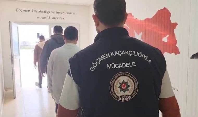 Balıkesir'de 23 kaçak göçmen yakalandı