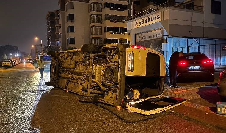 Bursa'da feci kaza... İşçi servisi ile otomobil çarpıştı: Çok sayıda yaralı var!