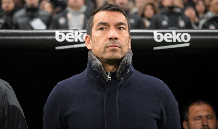 Giovanni van Bronckhorst'tan kadro yanıtı: 'Bizim için belki ilk olabilir ama...'