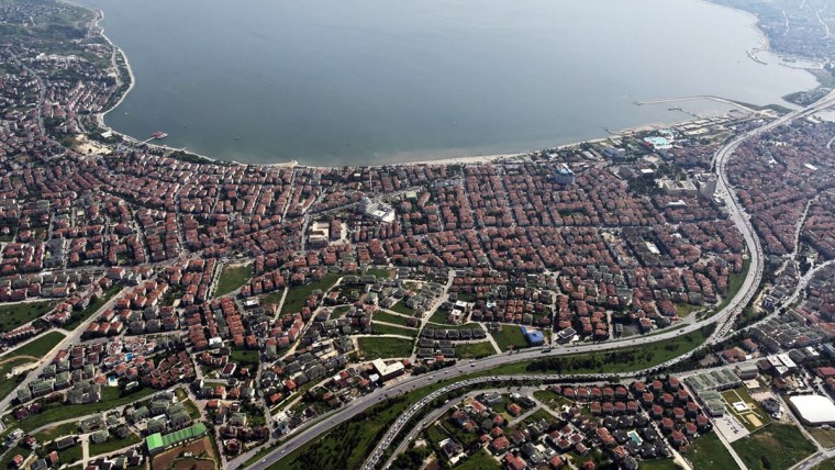 Türkiye'nin en kalabalık 10 ilçesi belli oldu: Nüfuslarıyla 50 ili geride bıraktılar