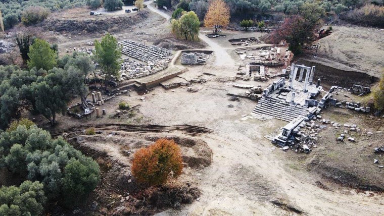 Lagina ve Stratonikeia antik kentleri sonbaharda dronla görüntülendi