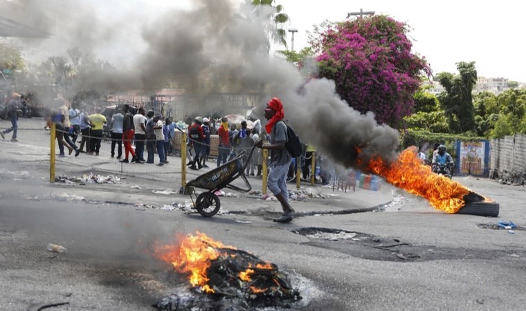 Haiti'de çete saldırısı: Yüzlerce kişi öldü