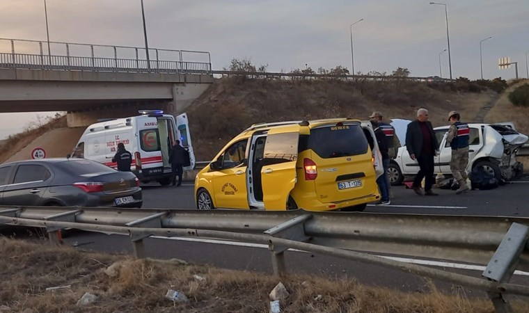 Ortalık savaş alanına döndü! Şanlıurfa’da feci kaza: 6 yaralı