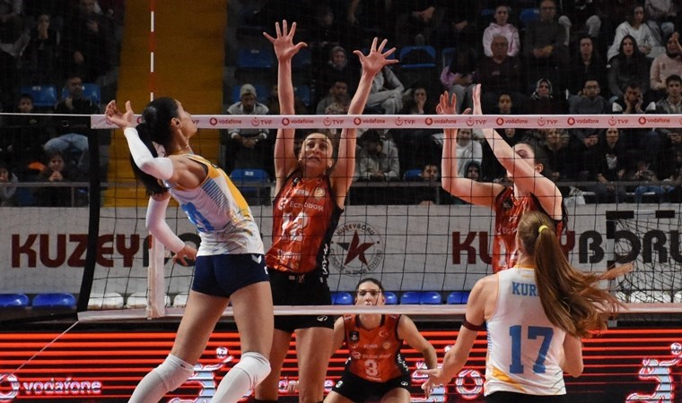 Kuzeyboru, CEV Kupası'nda play-off turuna yükseldi!