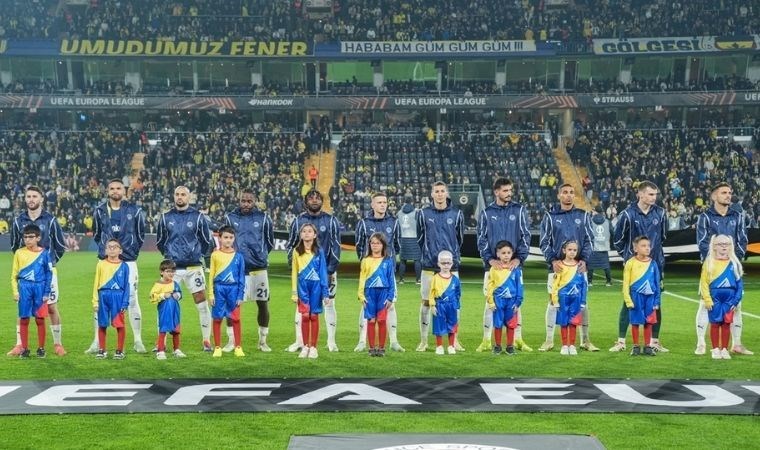 Fenerbahçe tribünlerinde sert tepki! 