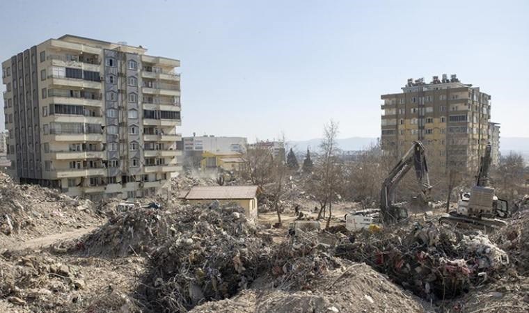 Depremde 96 kişiye mezar olan Ebrar Sitesi davasında karar: Müteahhite 17 yıl 6 ay hapis cezası!