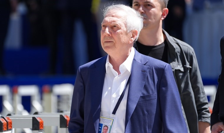 Aziz Yıldırım'dan taraftarlara çağrı: 'Fenerbahçe pes etmez'