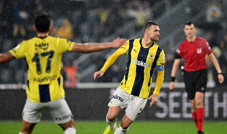 Spor yazarları Fenerbahçe - Başakşehir maçını yorumladı: 'Fenerbahçe'yi de Mourinho'yu da kurtardı'