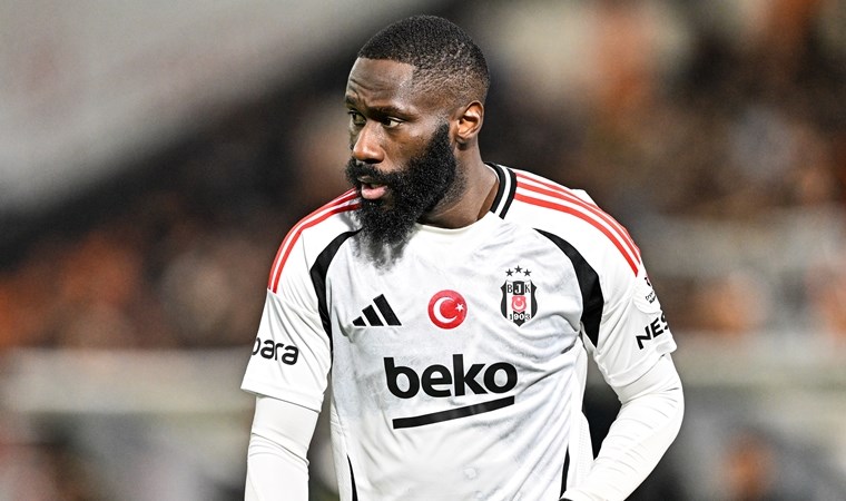 Spor yazarları Adana Demirspor - Beşiktaş maçını kaleme aldı: 'Tarihinin en kötü maçlarından birini oynadı'