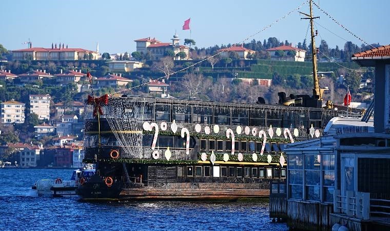 Son dakika... İstanbul'da tur teknesinde yangın!