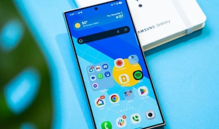 Samsung, One UI 7 ile yapay zekada koruma sağlıyor