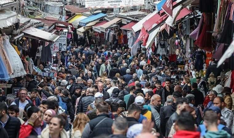 Eminönü'nden Saray'a seslendiler: 'Emekli bedava tuvalet arıyor'