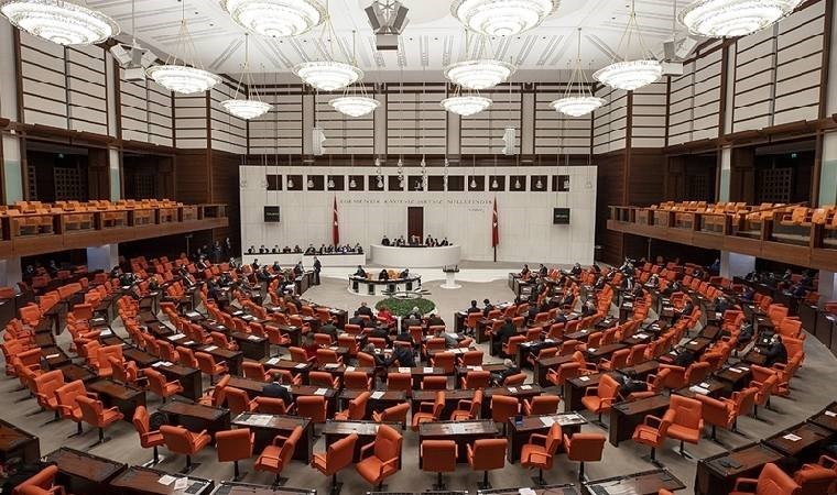 Emeklilik şartlarında yeni yasa Meclis'te: Kimler erken emekli olabilecek?