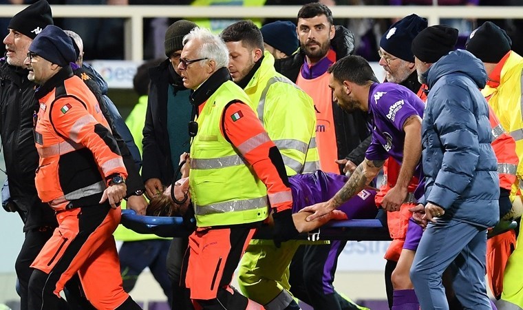 Hastaneye kaldırılan Fiorentinalı futbolcudan iyi haber!