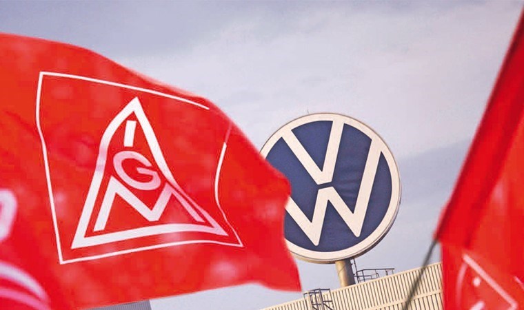 Volkswagen'de kritik gelişme: Fabrikaların kapanması gündemde!