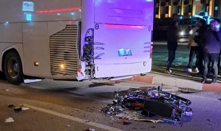 Çanakkale'de acı olay... Motosiklet, otobüse arkadan çarptı: 17 yaşındaki Mert öldü