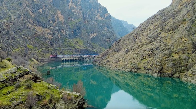 Yılın ilk seferini yapan Turistik Doğu Ekspresi Erzincan’a ulaştı