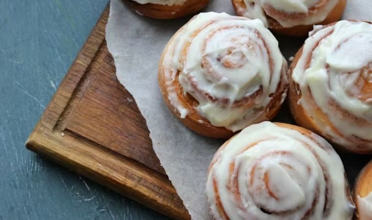 Akşam beş çayının yeni favorisi olacak: Cinnamon Roll tarifi