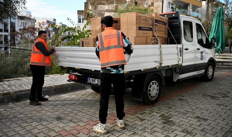 Kuşadası’nda kış desteği sürüyor