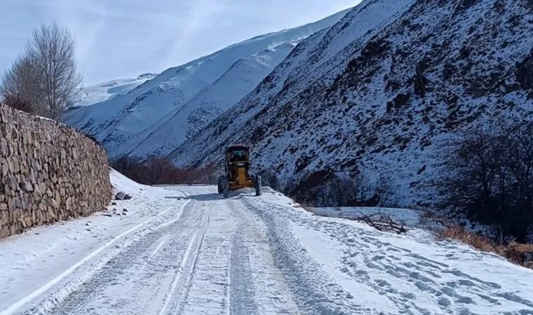 Van'da 'kar' esareti: 420 mahalle ve mezra yolu ulaşıma kapandı