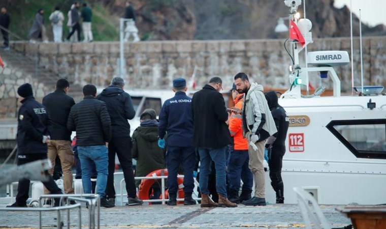 Denize düşen şahsı arıyorlardı... Başkasına ait bir ceset buldular!