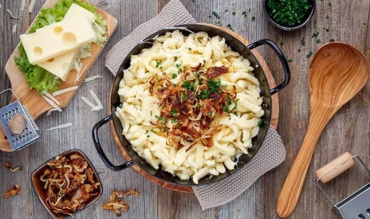 MasterChef Käsespätzle nasıl yapılır? Alman usulü enfes makarna Käsespätzle tarifi