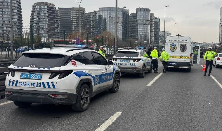 D-100 kara yolunda hareketli dakikalar... Torpil patlatıp, polise bıçak çekti!