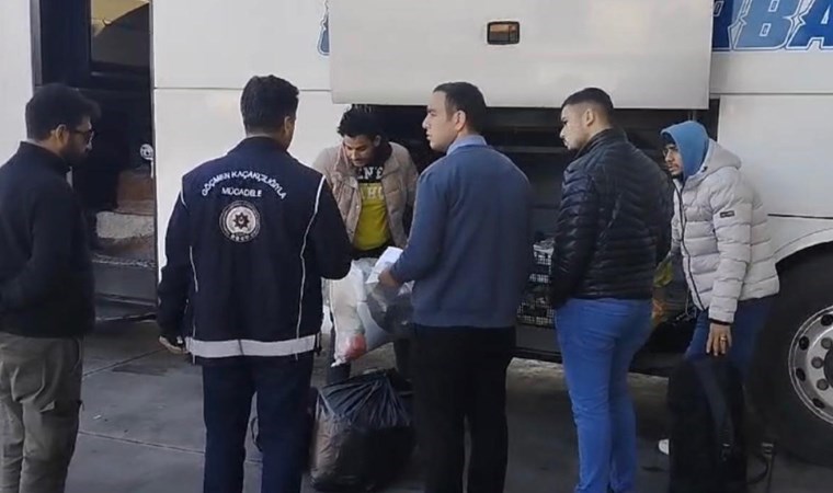 Yolcu otobüsü ve otomobilden 7 kaçak göçmen çıktı: Osmaniye'de 1 tutuklama