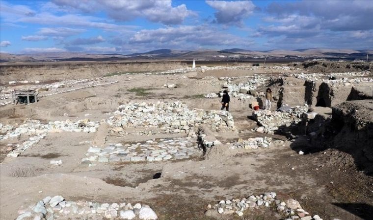 Anadolu'nun kayıp tapınağı Amasya'daki Oluz Höyük kazılarında bulundu