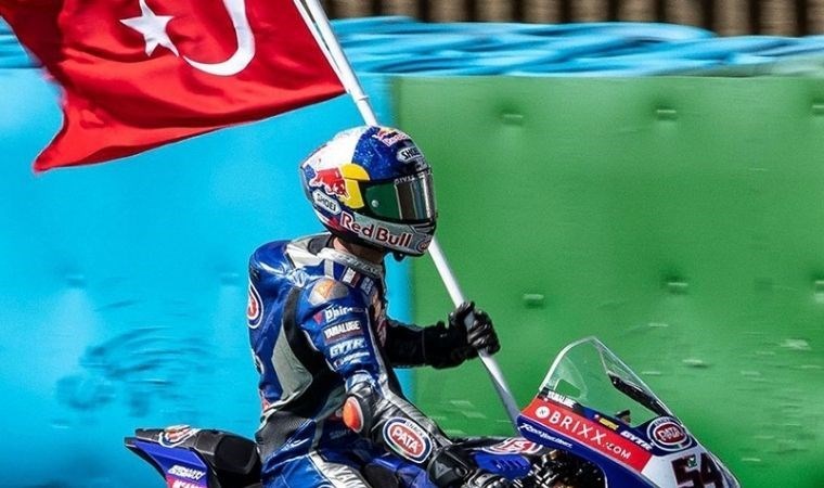 Alanya'da 2024 Dünya Superbike Şampiyonu Razgatlıoğlu'na 