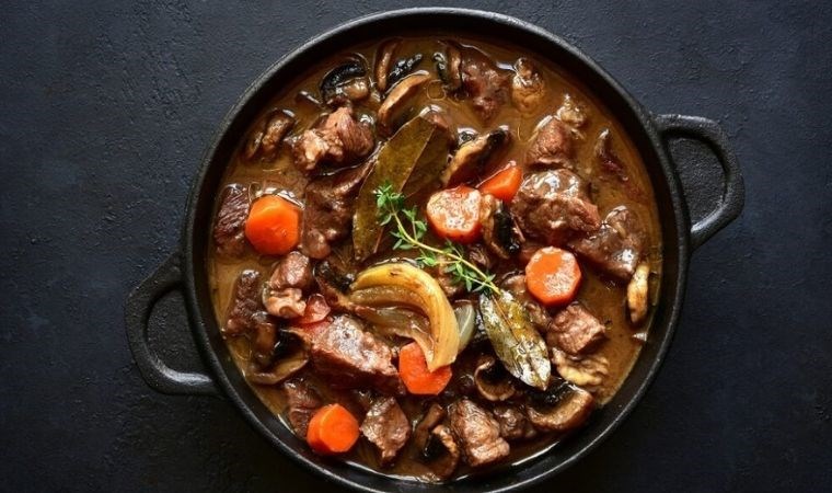 Fransız mutfağının klasiği: Boeuf Bourguignon tarifi