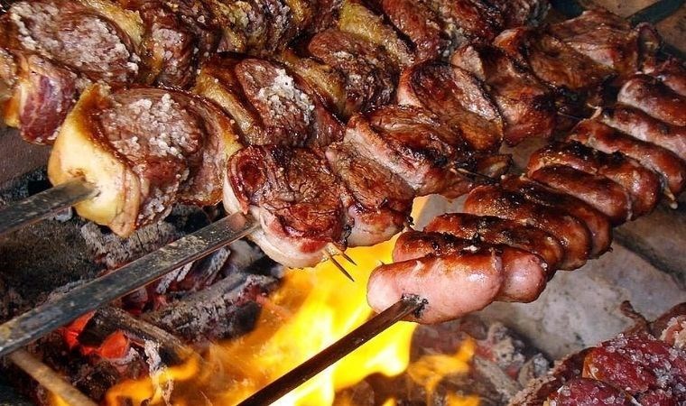 Brezilya mutfağının eşsiz lezzeti: Churrascaria tarifi