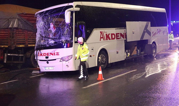 Denizli'de feci kaza: İngiliz turist hayatını kaybetti, ölü sayısı 2'ye yükseldi!