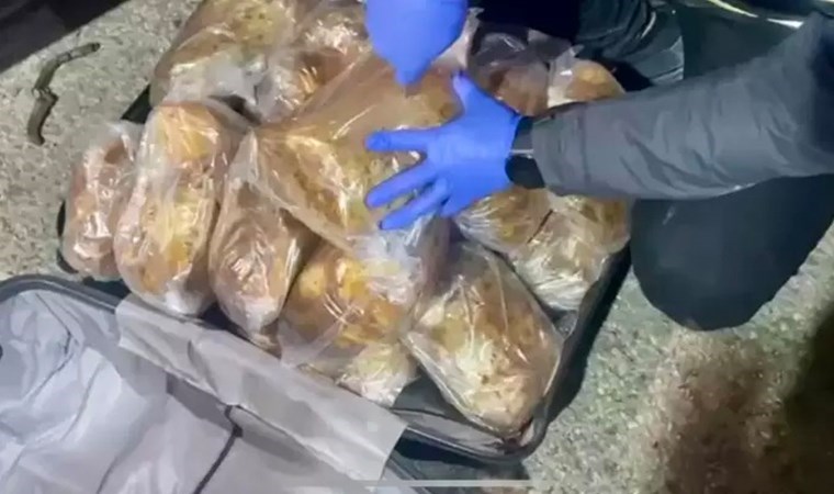 Osmaniye'de TIR baskını! Valizden 21.7 kilo 'uyuşturucu' çıktı