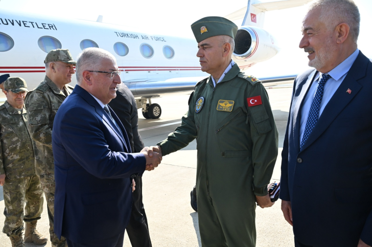 Isparta'da askeri helikopter düştü... Biri Tuğgeneral 6 şehidimiz var... - Resim : 2