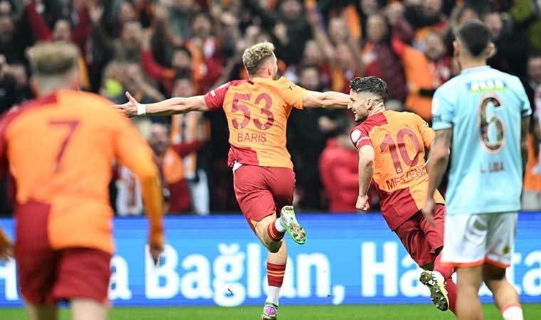 Galatasaray evinde Başakşehir'i rahat geçti! Galatasaray 2-0 Başakşehir