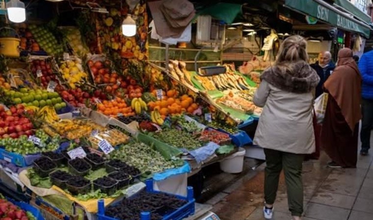 Piyasalarda gözler pazartesine çevrildi: İşte ekonomistlerin enflasyon beklentisi