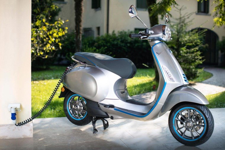 Vespa Motobike İstanbul 2024'te yerini alıyor: Tamamen elektrikli modeli sahneye çıkıyor!