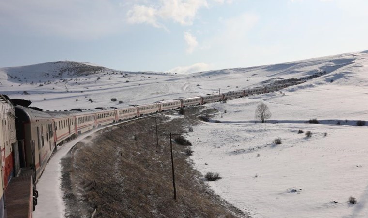 Ankara-Tatvan turistik treni seferlere başlıyor