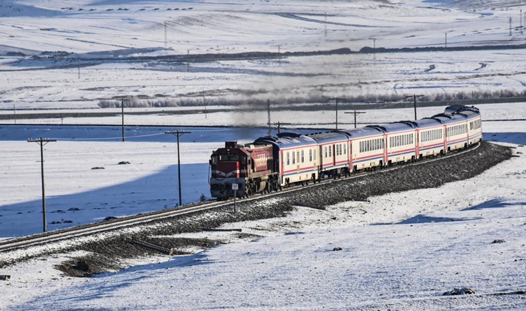 Ankara-Tatvan turistik treni seferlere başlıyor